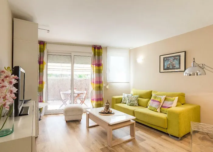 Cozy Loft Near The דירה *